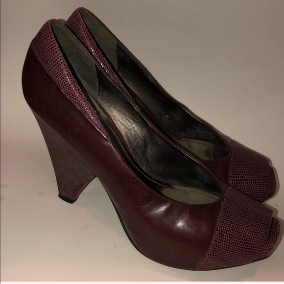 Vince Camuto burgundy leather heels, 9 1/2 - Picture 4 of 7